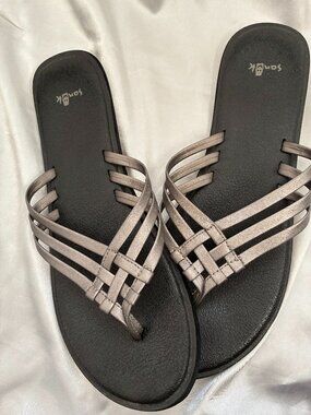 Sanuk YOGA Mat SANDY Criss Cross Flip Flop Sandals Shoes Pewter Size 10